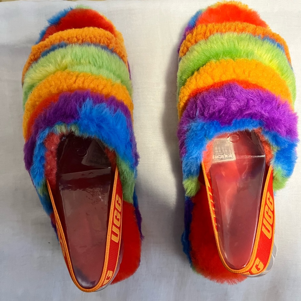 UGG AUTHENTIC FLUFF YEAH CALI PRIDE COLLAGE RAINBOW STRIPES SLIDES - Picture 4 of 17
